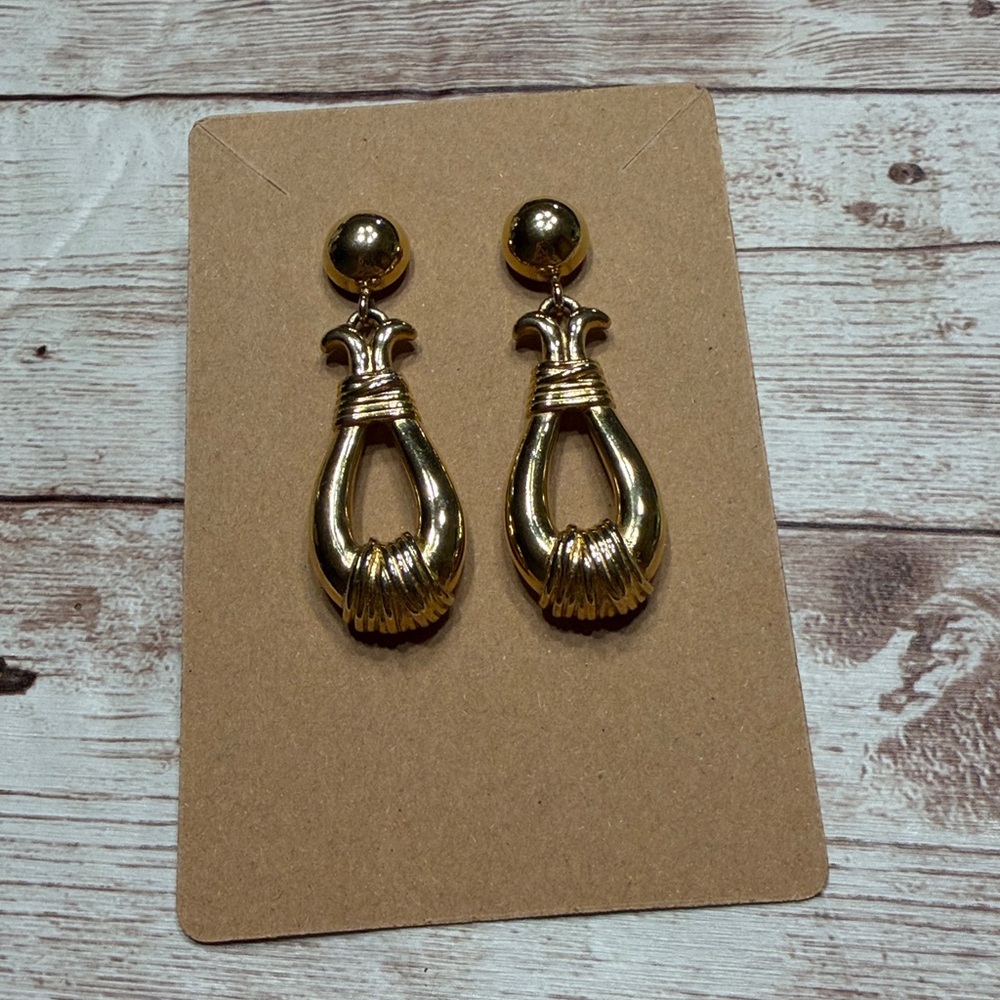 Monet Vintage Gold Tone Earrings